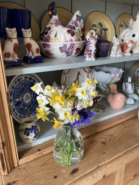 What to put on a Welsh dresser