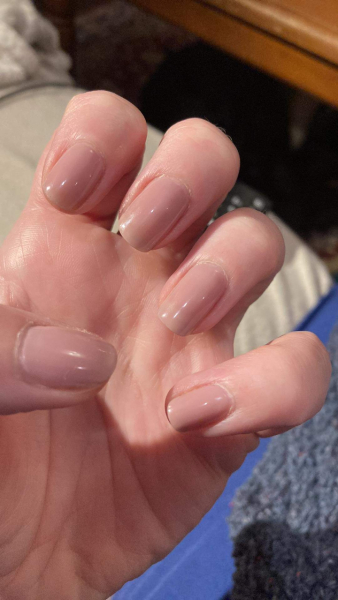 Show me your nails 