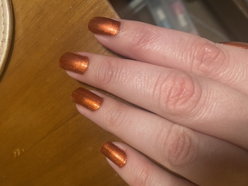 Show me your nails 