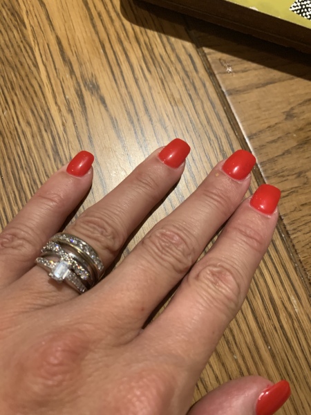 Show me your nails 