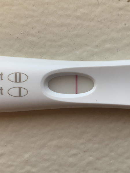 8dpo does this look like a faint line?