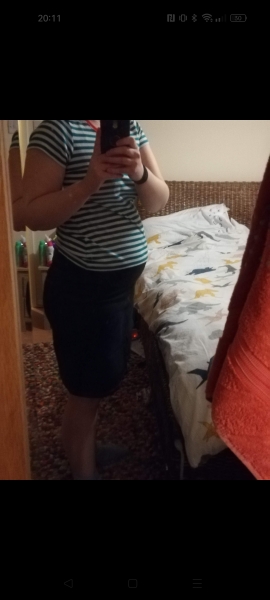 Look very pregnant at 9 weeks