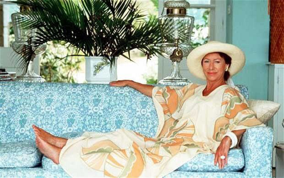 Royal Style: On with the chic, and the royal mystique! 