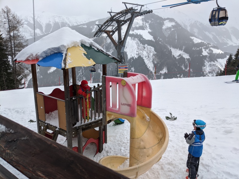 Please recommend a ski destination, 3DC aged 11, 7 and 2