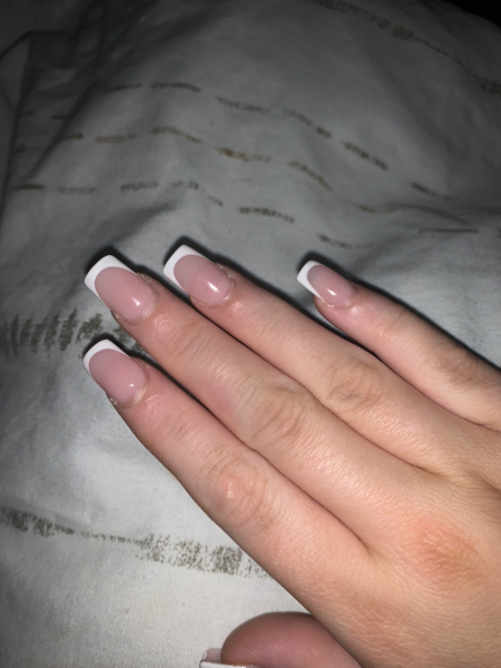 Show me your nails 