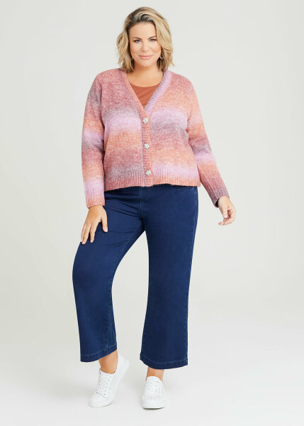 How to dress for casual office? (Plus sized)
