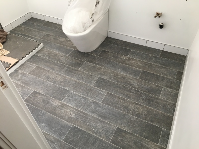 Suggestions needed for gap between floor and tiles