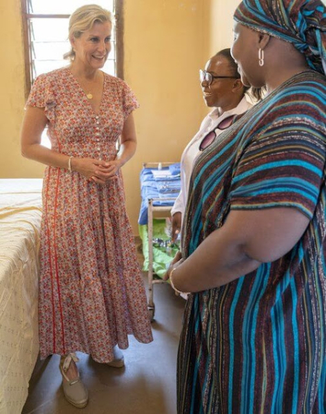 Royal Style: On with the chic, and the royal mystique! 