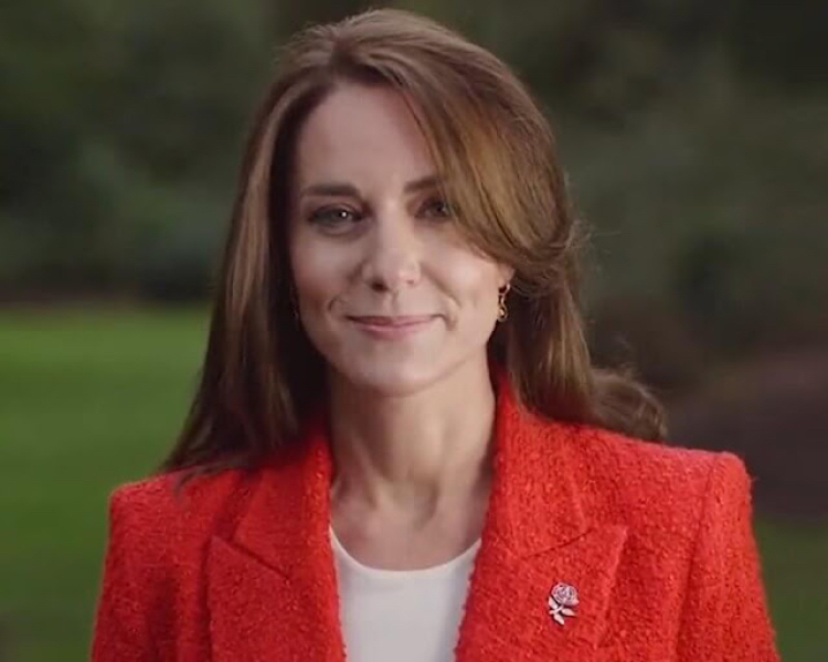 Royal Style: On with the chic, and the royal mystique! 