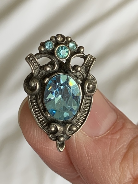 How to clean vintage 50s earrings?