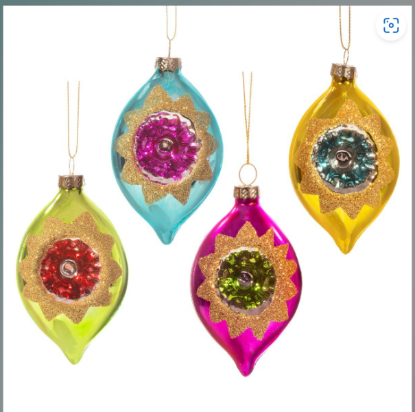 Has anyone seen any 1980s style baubles?