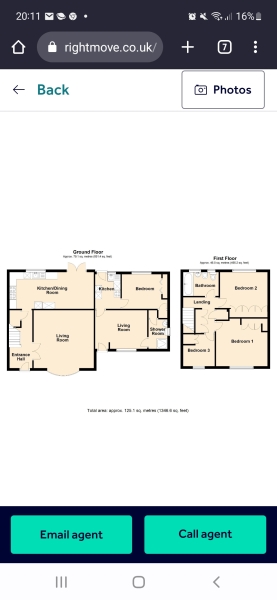 Living with other families to reduce costs of living
