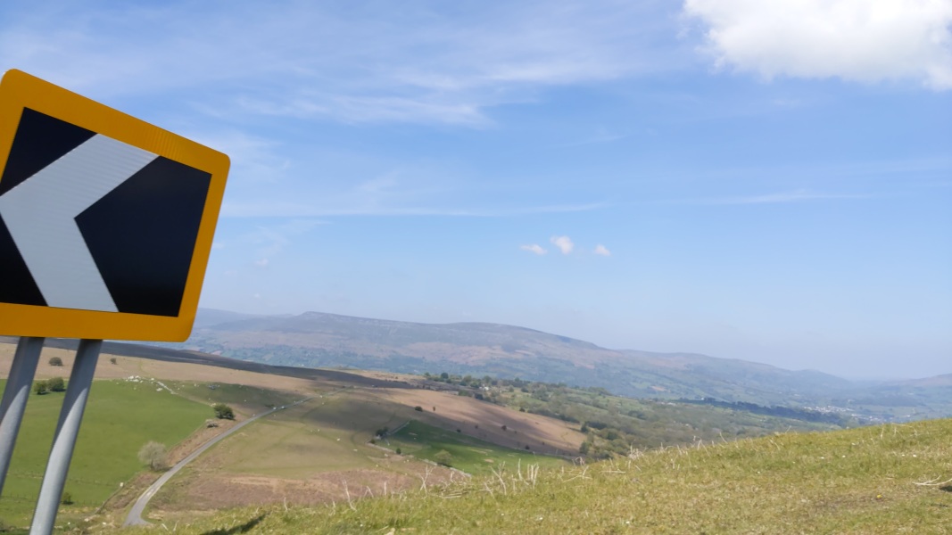 Come and tell me your dull and unexciting news 23: Calmly through the day 