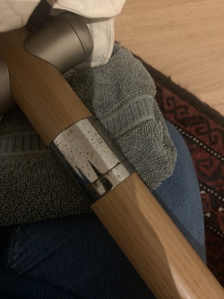 Help me unscrew this bloody pole