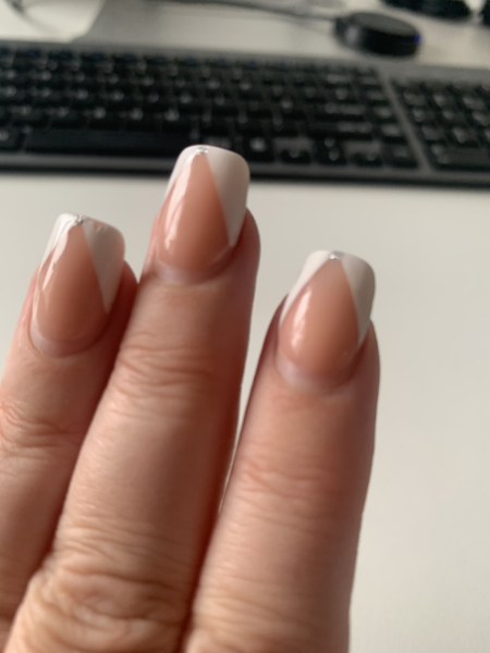 Show me your nails 
