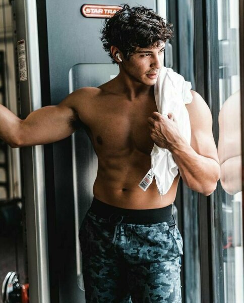 To think this is a man people need to see? He's beautiful