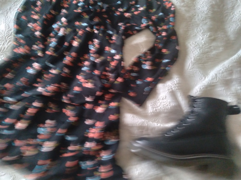 Tights with winter dresses like this ?! 