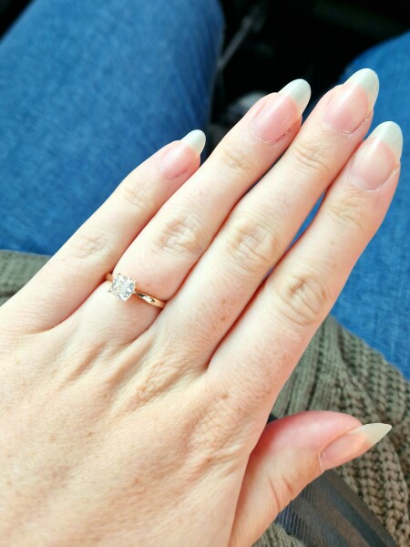 Show me your nails 