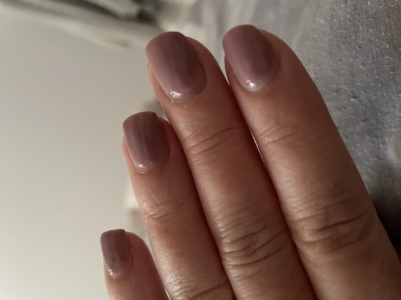 Show me your nails 