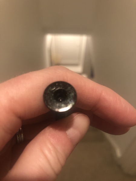 What kind of screwdriver does this need? 