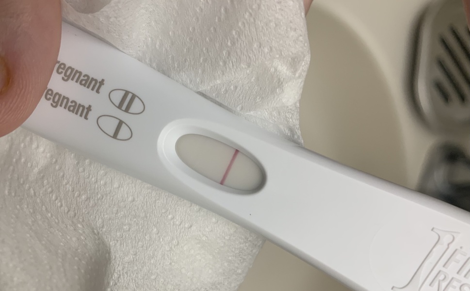 9dpo faint line?