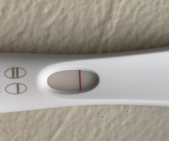 8dpo does this look like a faint line?