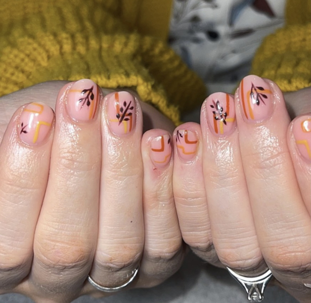 Show me your nails 