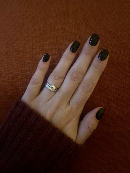 Show me your nails 