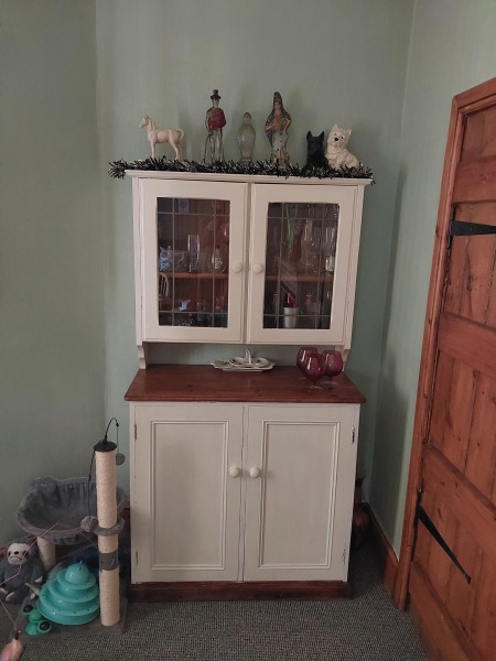 What to put on a Welsh dresser