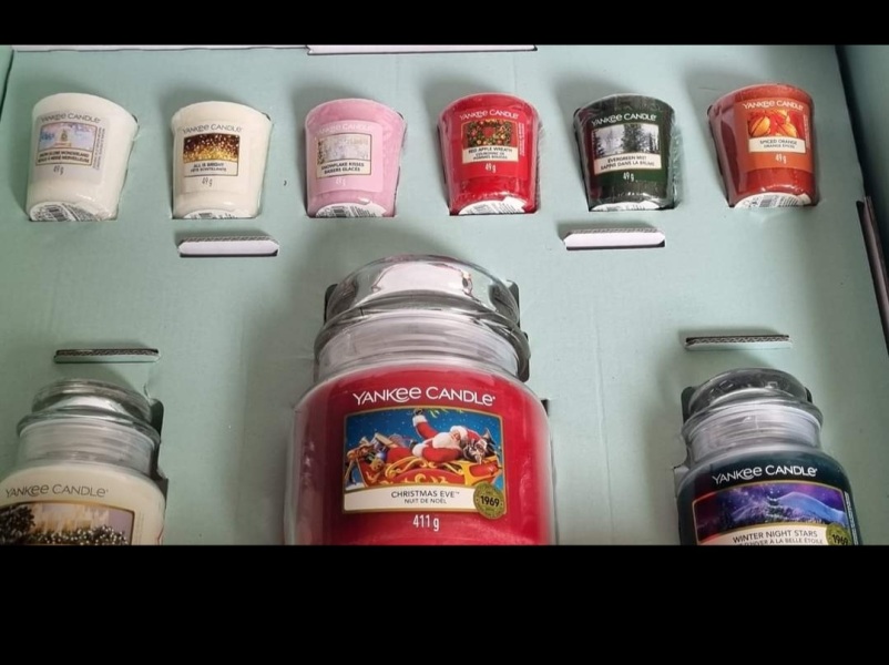 Thread 8 - the one with the van of vans 👟