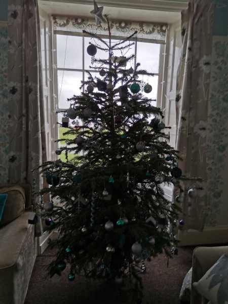 Christmas bauble colours