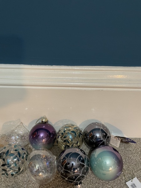 Christmas bauble colours
