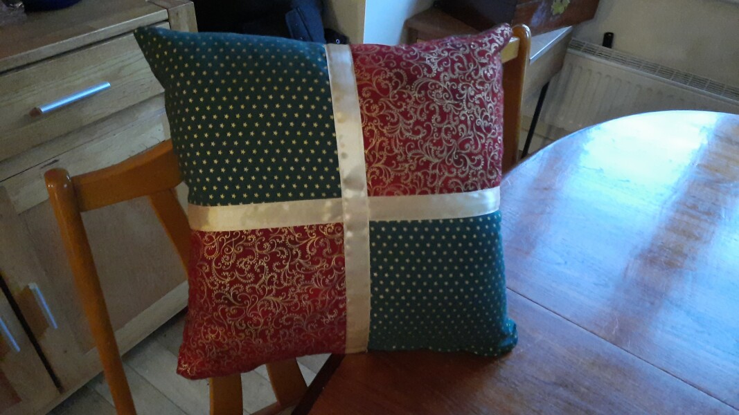 Stitch and bitch thread #5 This whole thing is fabricated.