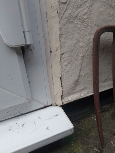 Is this damp/condensation?