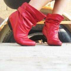 Has anyone seen any proper slouchy pixie boots with a little heel.  