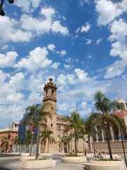 3.5hr flight / 45m transfer / busy resort