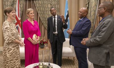 Royal Style: On with the chic, and the royal mystique! 