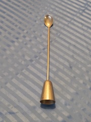 Can you help me identify this spoon thing?