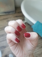 Show me your nails 