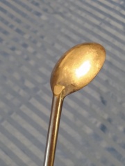 Can you help me identify this spoon thing?