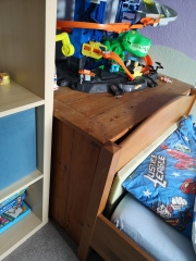 Stair bulkhead in kids room