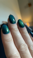 Show me your nails 