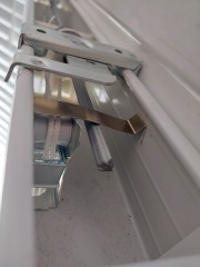 Removing vertical blinds