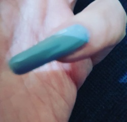 If you have really REALLY long fingernails