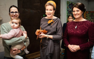 Royal Style: On with the chic, and the royal mystique! 