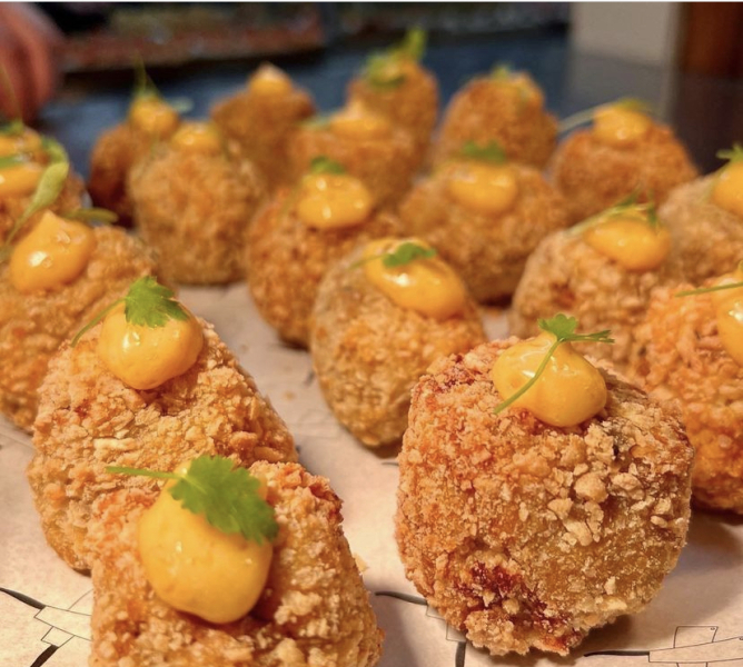 How many canapés?