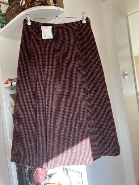 Les Parisiennes des Mamansnet: Always Have a Ball Gown at the Ready in Celebration of Your Enemy's Demise