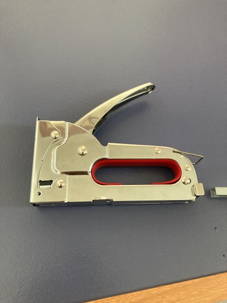 Staple gun help 😭