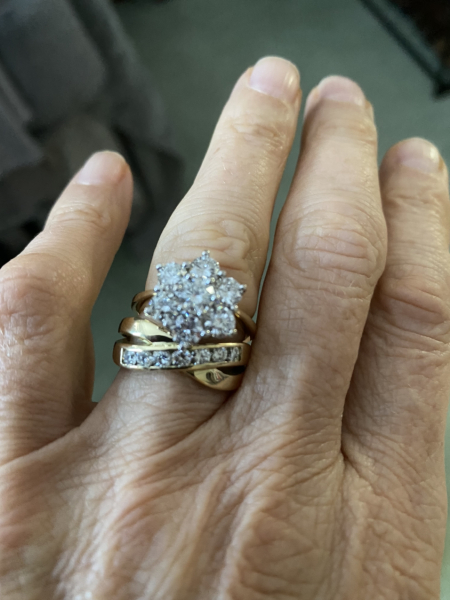 Show me your engagement and wedding ring please!