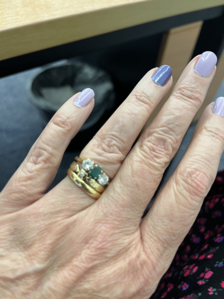Show me your engagement and wedding ring please!